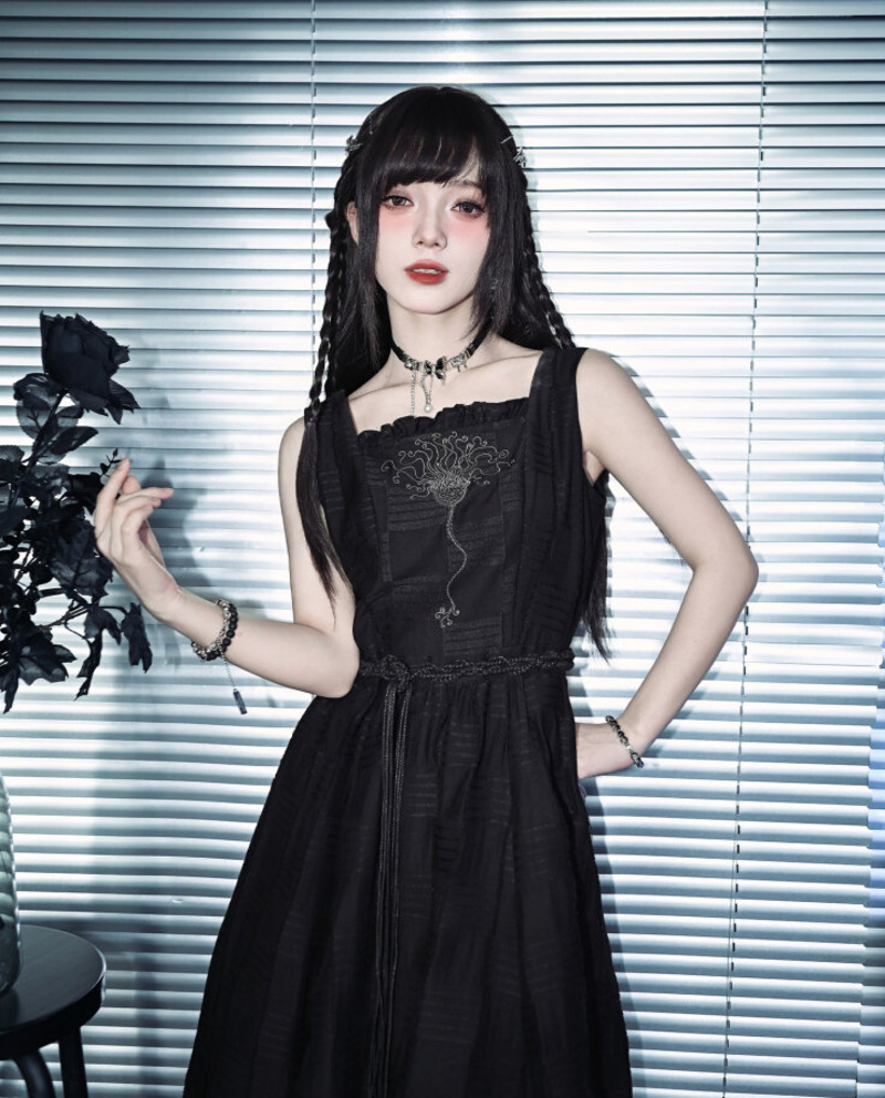 Knitted Vest Women - 新しいクリノイド刺繍黒二重層芽ドレス女性夏のレジャーノースリーブベストロングスカートカーニバルハロウィンコスプレ