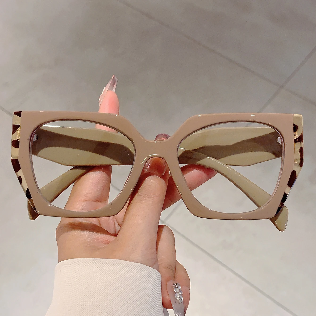 GM LUMIAS 特大女性メガネファッションヴィンテージ不 - Women'S Fashion Glasses Non Prescription のレビューと価格