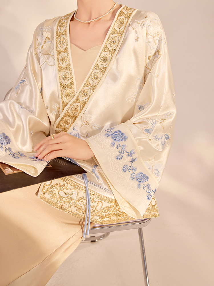 2026年春 高級感のある新中国風蝶刺繍入りラグジュアリール - Women Fashion Jackets のレビューと価格